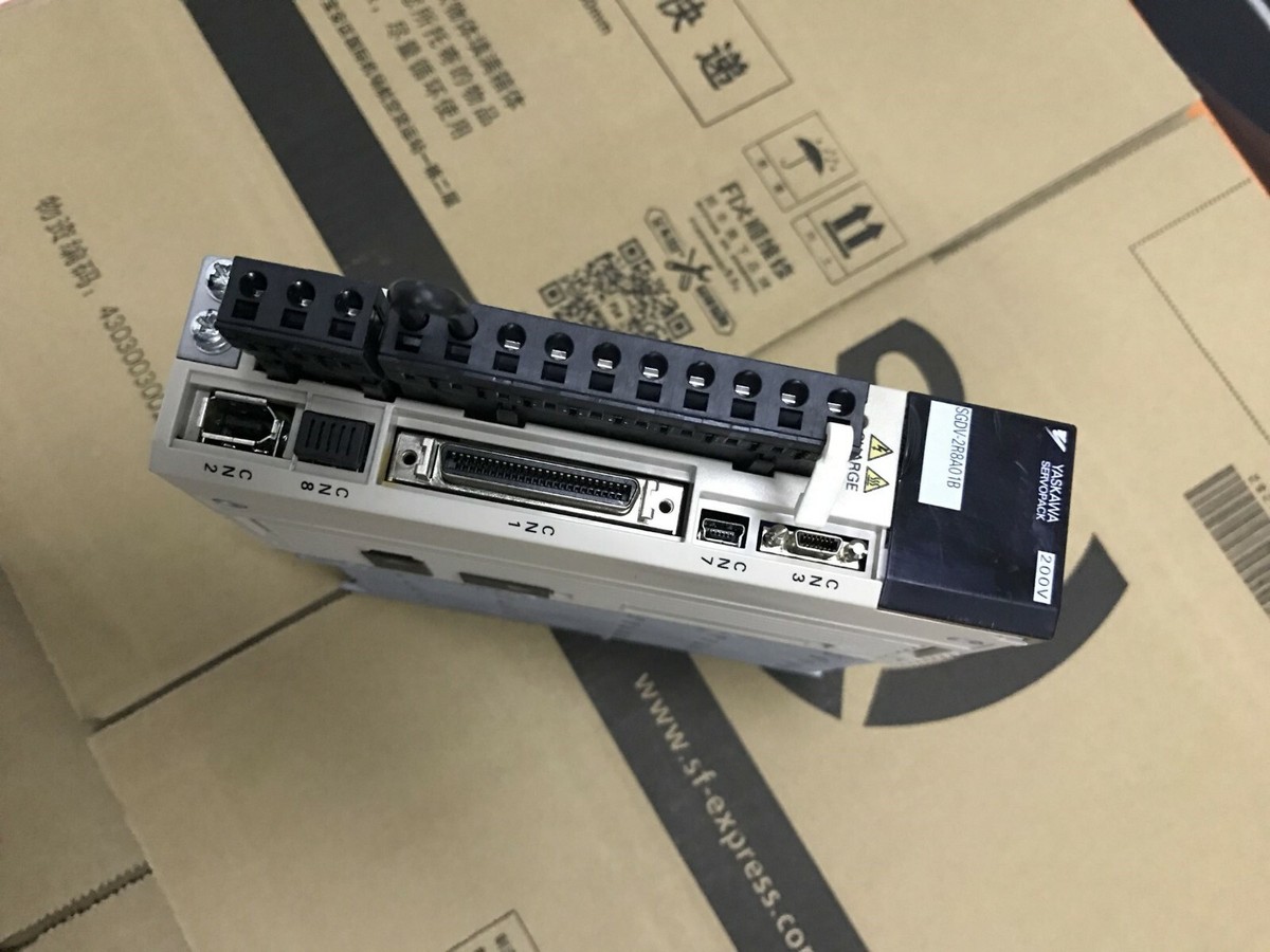 NEW YASKAWA SERVO DRIVER SGDV-2R8A01B SGDV2R8A01B FREE EXPEDITED