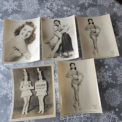 ''Camel Caravan'' Radio Show, Lot of 5, 8'' x 10'', Bernard of Hollywood & Reed Sexy