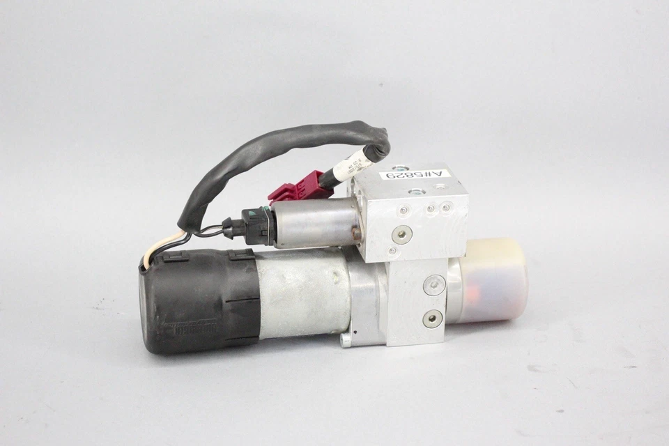 ✅ 06-08 Mercedes W251 R350 R500 R63 Trunk Lid Hydraulic Pump Motor Cylinder OEM - Image 3 of 4