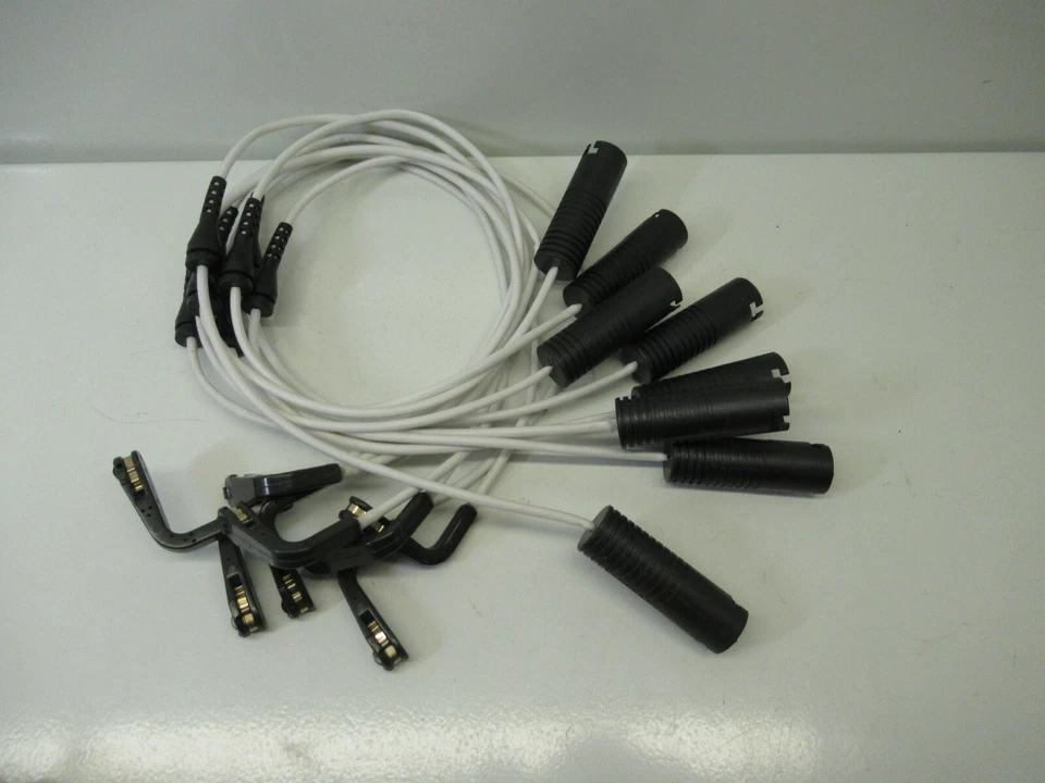 Vintage BMW E39 Sedan Only Rear Brake Pad Sensor oem, 34 35 1 163 066 - Image 3 of 4