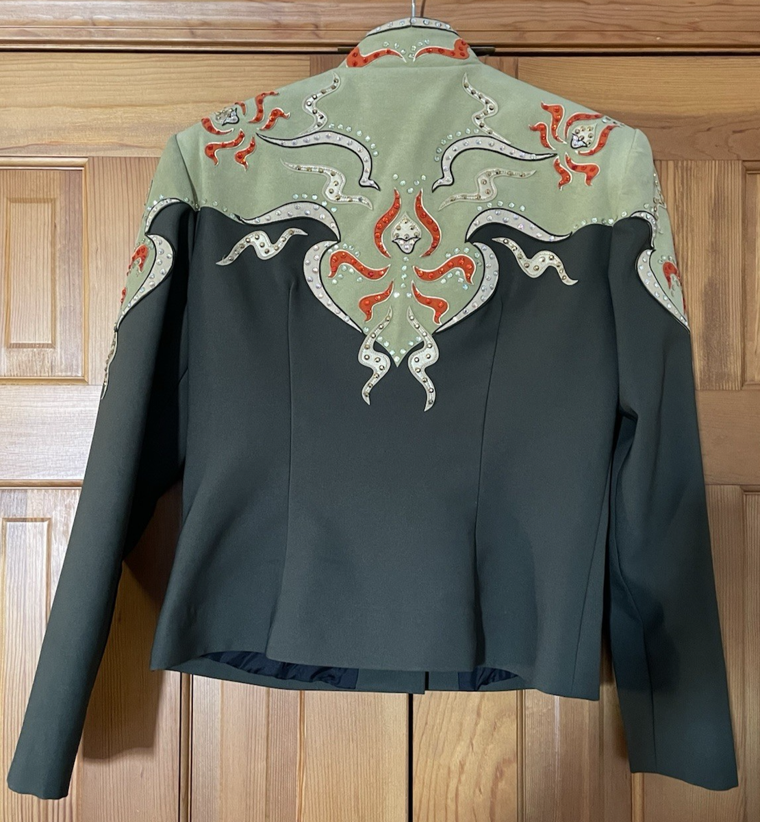 Tenue multicolore Labubu | LABUBU France