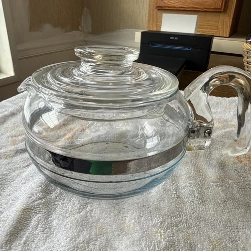 Vintage Pyrex Tea/Coffee Pot 6 Cups