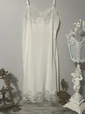 VTG Unbranded lace bust Ivory dress slip Womens 36" sexy NightGown Lingerie READ