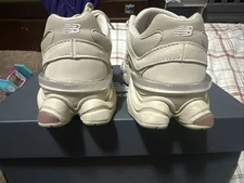  New Balance 9060 shoes size 8.5 men