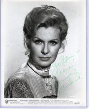 Joanne Woodward Signed 8x10 B&W Photo Married to Paul Newman Joanne Woodward Signed 8x10 B&W Photo Married to Paul Newman