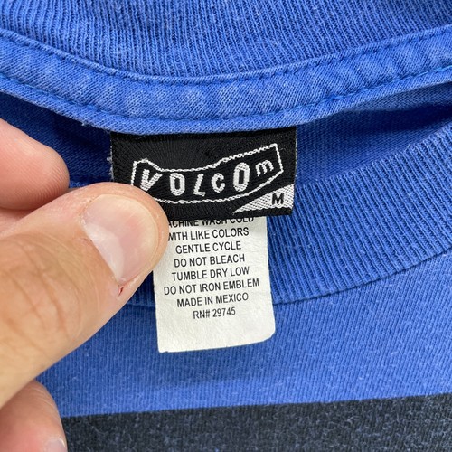 Vintage Volcom Skate Y2K Surf Geometric Spellout T-Shirt Size Medium Blue - Picture 3 of 8