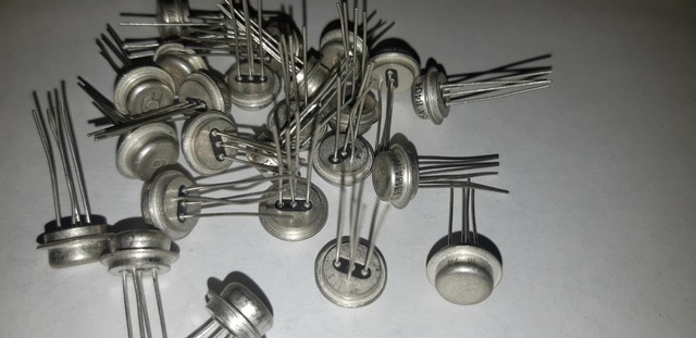 KP303A (2P303A) = 2N3823 Transistor GOLD military silicon USSR Lot of 5 ...