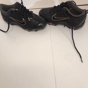girls nike softball cleats
