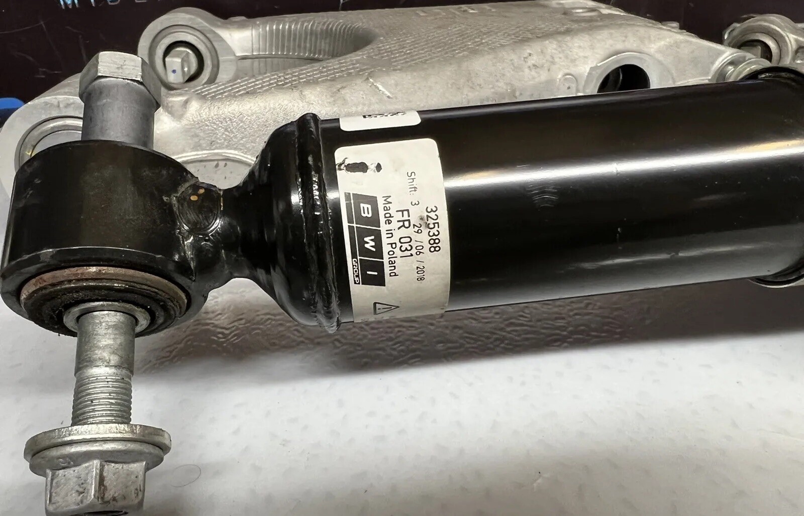 4k Miles Left Rear Control Arms + Shock OEM 314776 343096 2016-2020 Ferrari 488