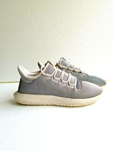 ADIDAS MEN'S ATHLETIC SHOES PYV702001 