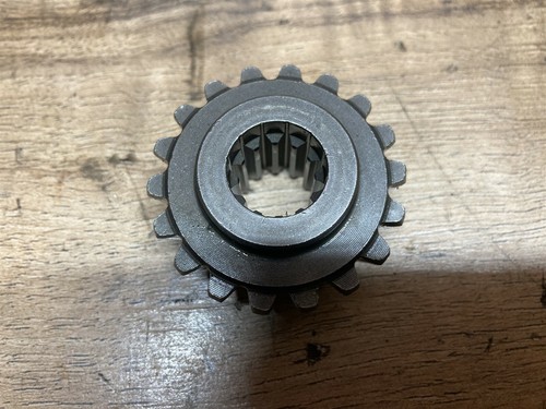 ENGRANAJE DE SALIDA DE TRANSMISIÓN TROY BILT GTX 16 18 20 BOLENS DURATRAC GT 1729531 - Imagen 4 de 4