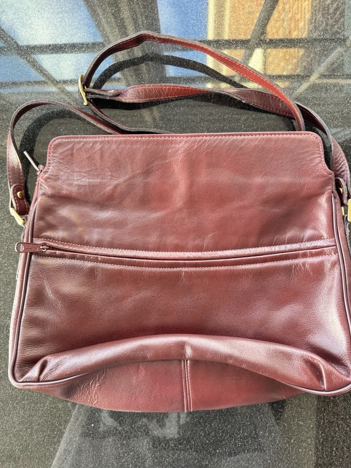 ВИНТАЖНЫЙ 1970-х Etienne Aigner Oxblood сумочка/карманник/наплечная сумка - Изображение 2 из 4