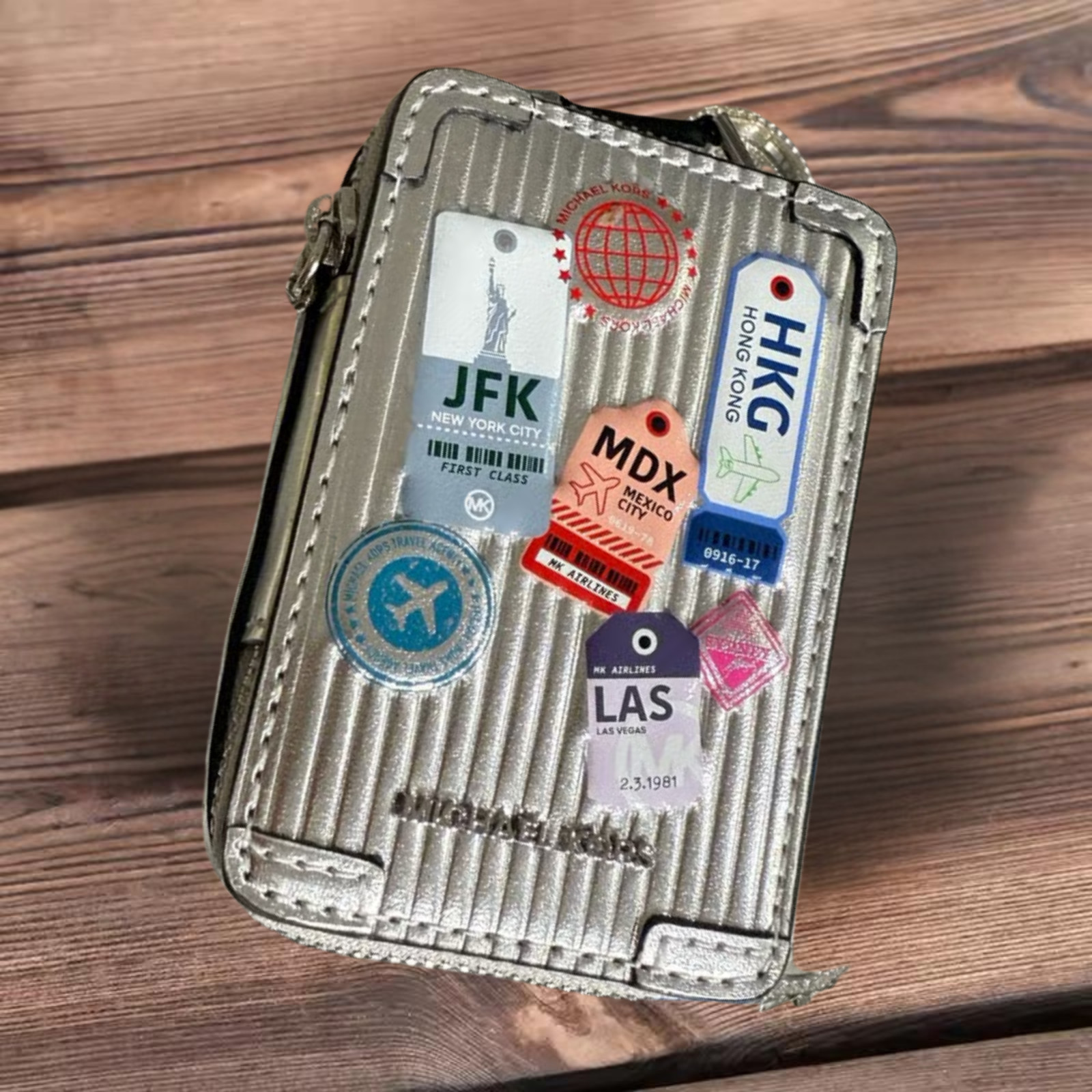 Michael Kors Giftables Trolley Suitcase Key Fob Bag Charm Silver thumbnail 3