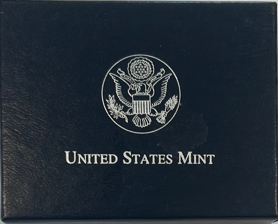 2001 American Buffalo Commemorative Coin Uncirculated Silver Dollar - Image 4 of 4