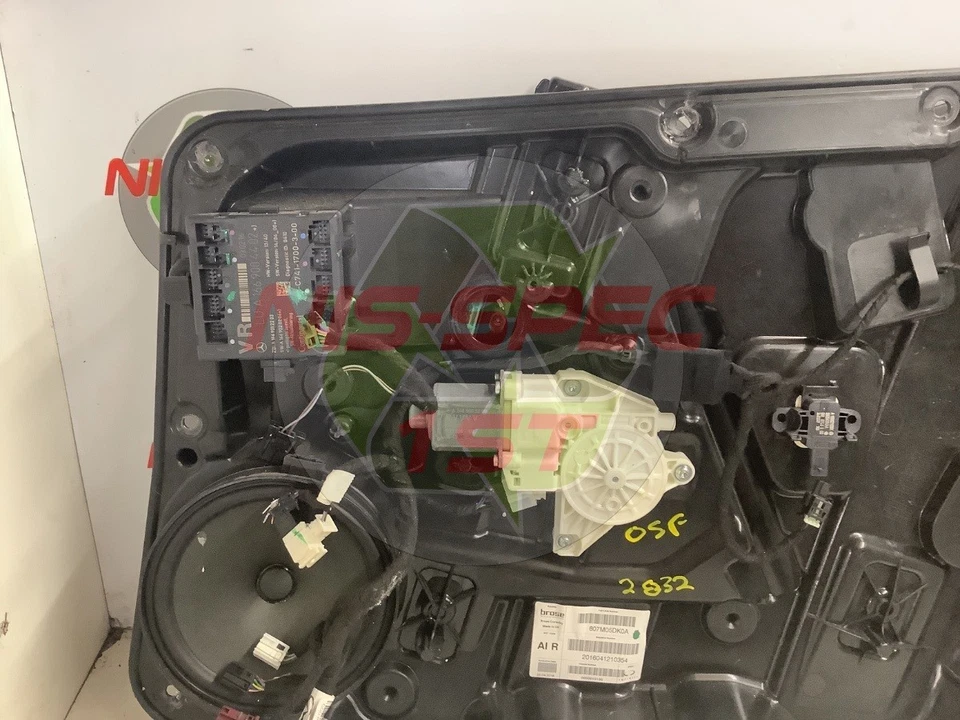 2016 Infiniti Q30 Drivers Front Window Regulator 2821 2016-2019 807205DM0A - Image 4 of 4