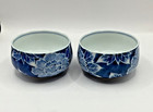 Vintage Japanese Yunomi Set of 2 Porcelain Teacups Hand Painted Blue & White Peo — photo 2