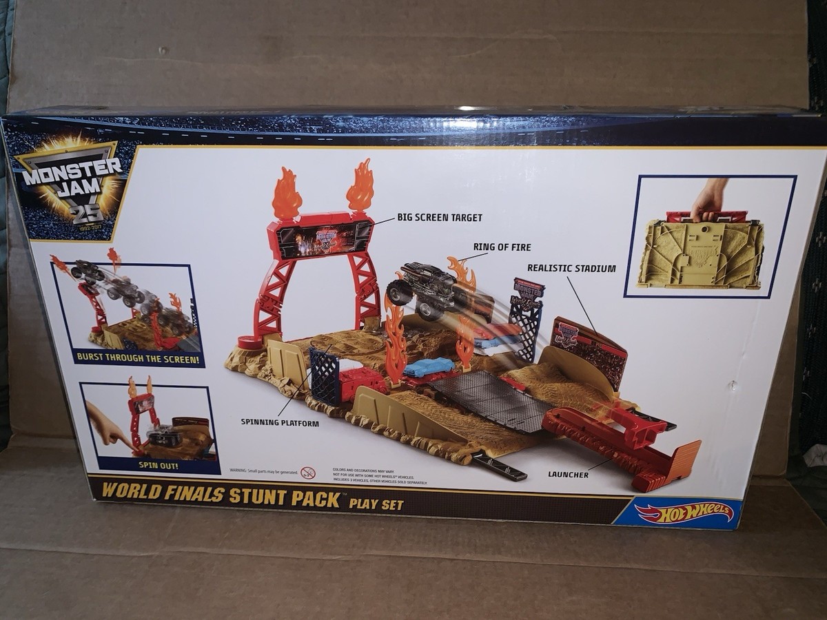 Hot Wheels Monster Jam 25 World Champions 2013 Finals Stunt Pack