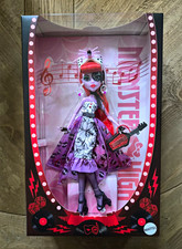 Mattel Monster High Fang Club Operetta 11in Articulated Collector Doll HRP93-NIB