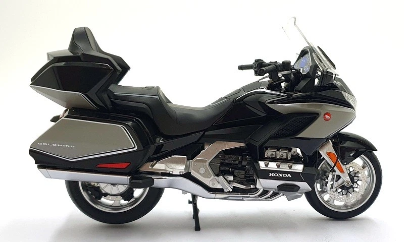 Modelos LCD escala 1/12 021761 - Moto Honda Gold Wing - Met. Gris Foto 3 de 4