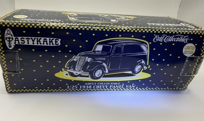 Ertl Tastykake 1938 Chevy Panel Van1:25 Limited Edition CoinBank 2000 W/Box Mint