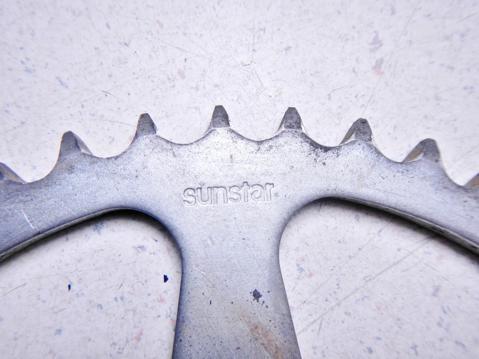 Piñón de accionamiento primario trasero 75 SUZUKI TS100 TS100M HONCHO SUNSTAR 47T Foto 2 de 4