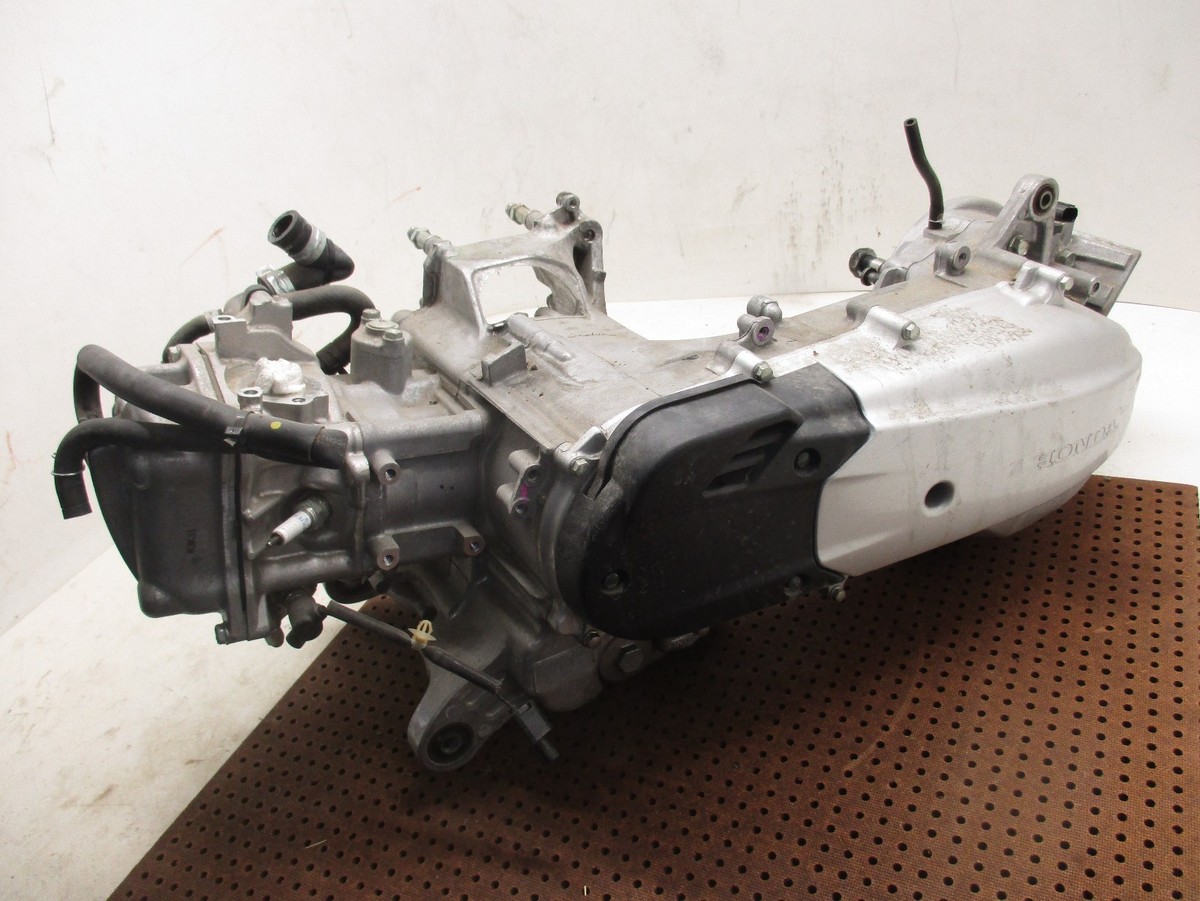 Honda PCX150 2013 (7832) engine / motor | eBay