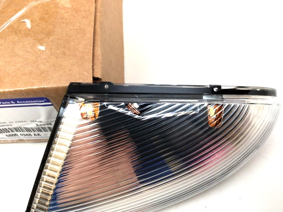 RAM 1500 2500 2009-2013 pasajero delantero derecho LED luz de señal de giro nueva OEM Foto 2 de 4