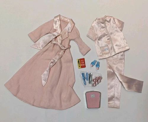 Original Vintage 1965 Barbie Slumber Party #1642 With Book. Incorrect Shoes