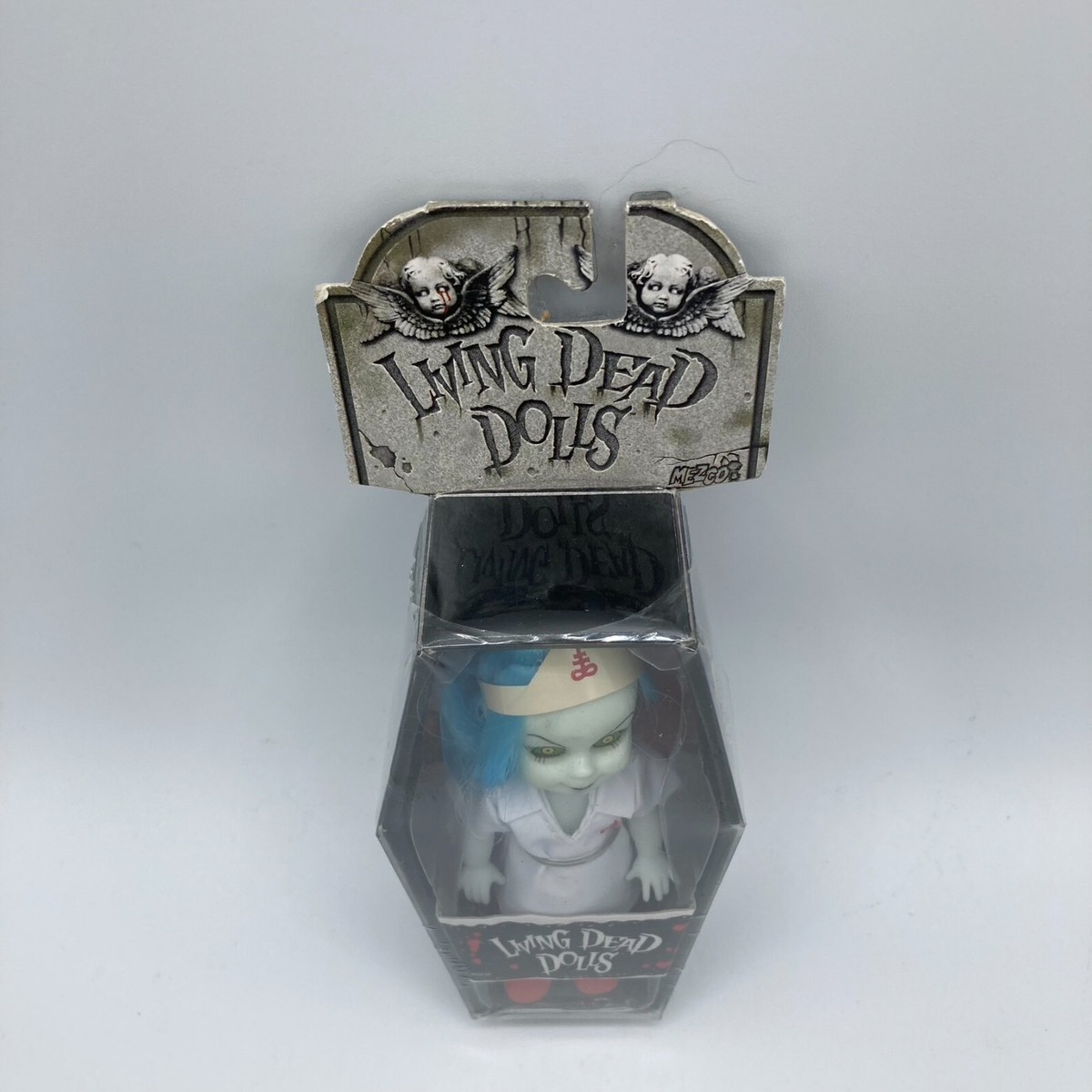 Living Dead Dolls Dr Dedwin Nurse Necro 4” Mini Series 4 Living Dead Dolls Dr Dedwin Nurse Necro 4” Mini Series 4