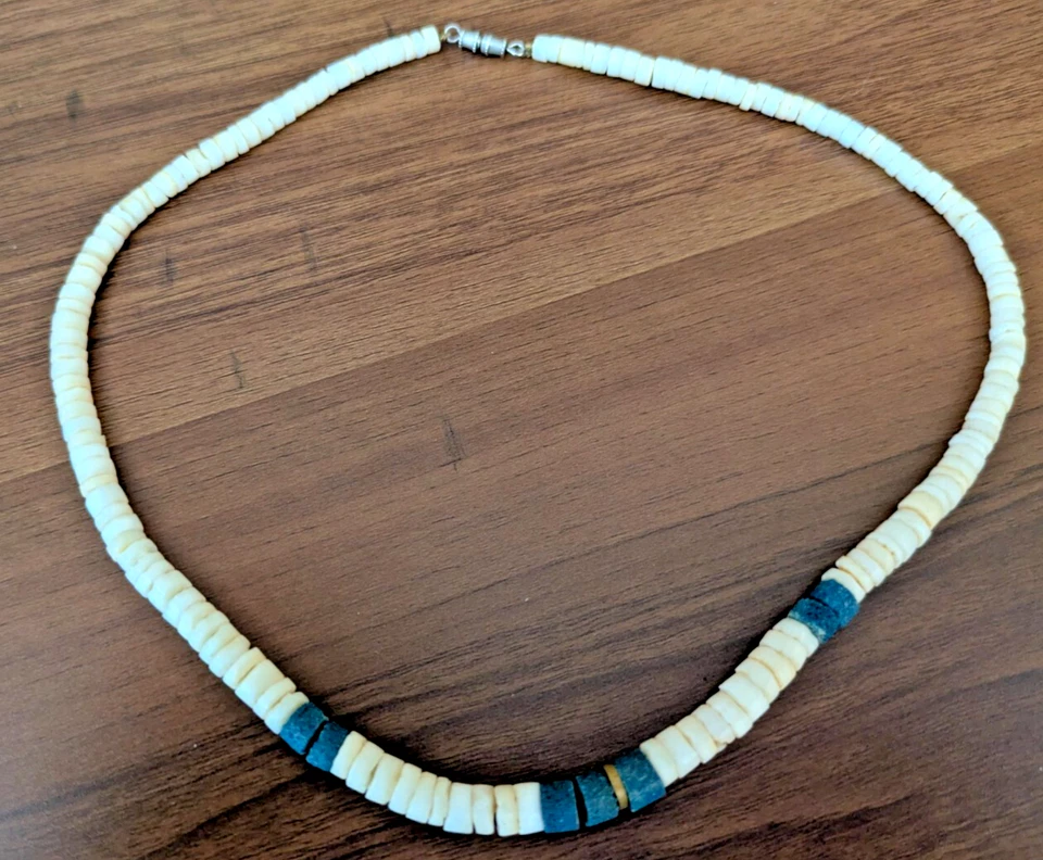 COLLAR HOMBRE: Disfraz Piedra Azul Puka Shell Surfer Boho Gargantilla Playa Estilo Años 70 Foto 2 de 4