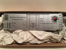 HO Accurail 3126 Northern Pacific 40’ Plug Door Boxcar Unassembled Kit NP #509