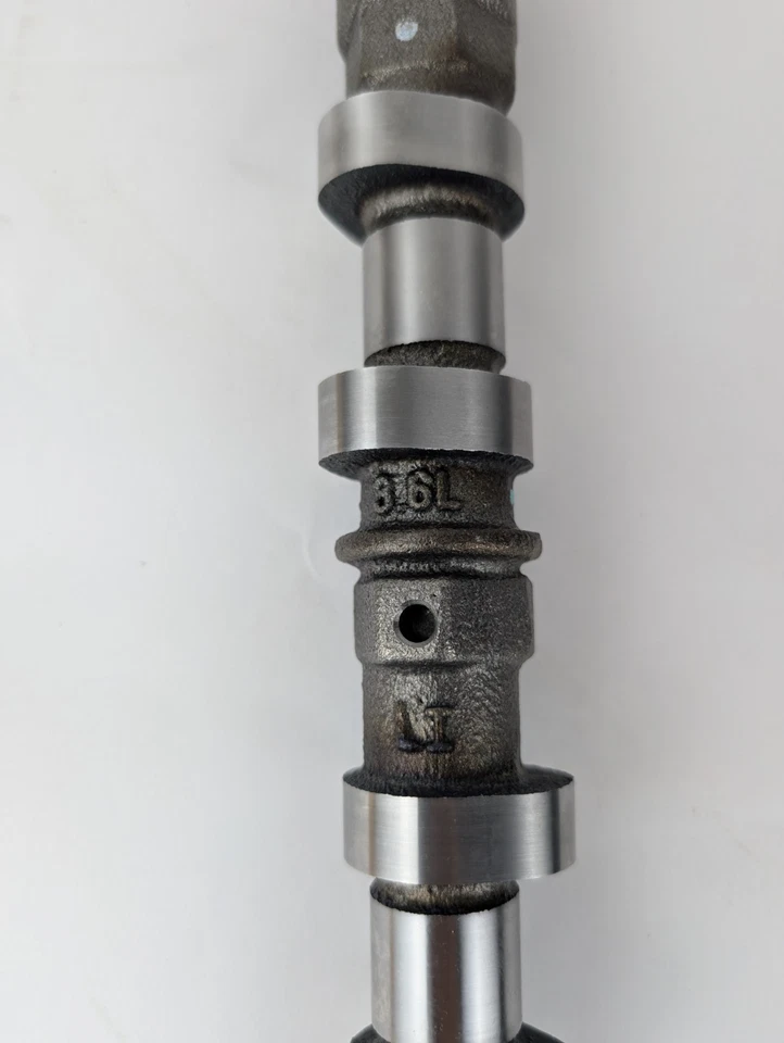 Árbol de levas de admisión de 3,6 L, lado izquierdo OEM Mopar 05184379AH 5184379AH Foto 3 de 4