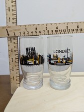 Set Of 2 Souvenir Shot Glasses New York Londres Cityscape Design