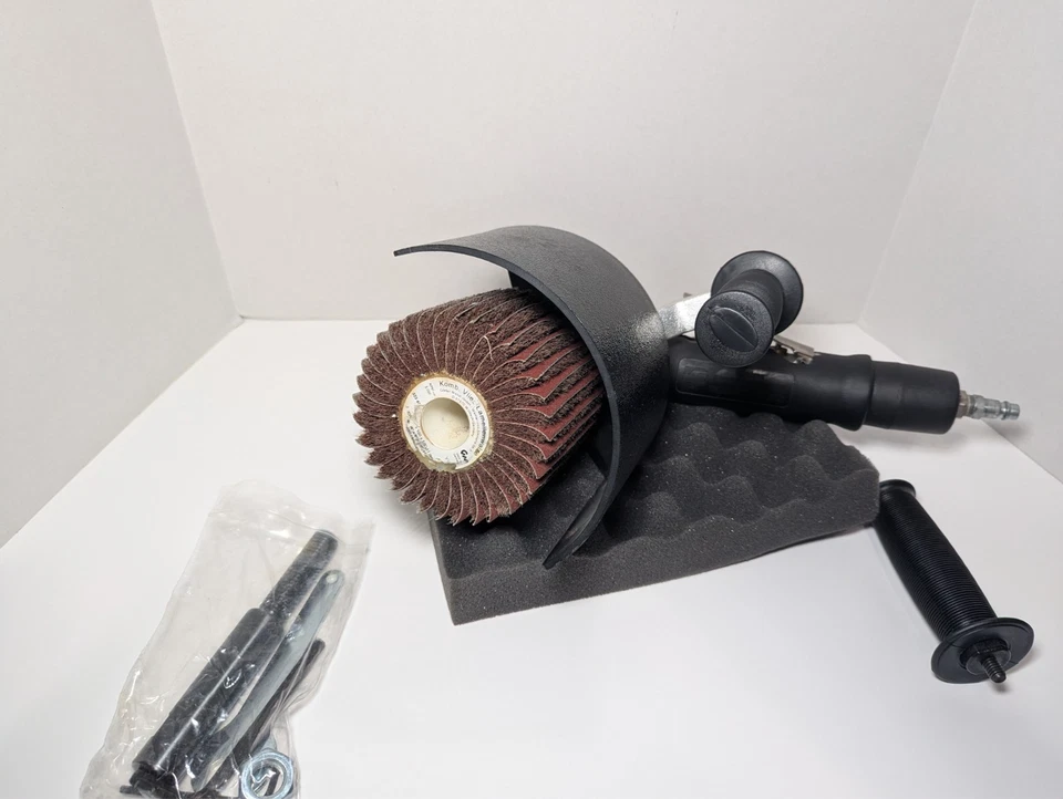 Dynabrade 13403 Dynisher Finishing Tool – Used – .7 HP, 4,500 RPM – Foto 4 de 4