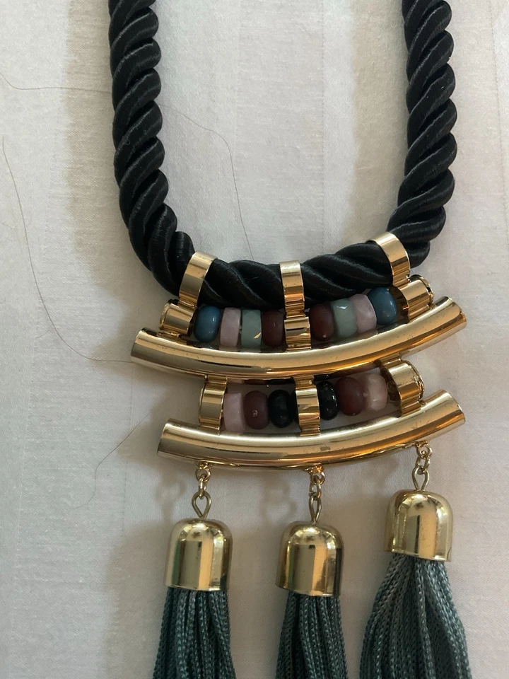 Collar Distintivo Flecos Borla Negro Verde Oro Ombré Cuentas Largo Grande Boho Rojo Foto 2 de 4