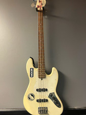 Squier Jazz Bass 4-String Solid Body Electric Bass Guitar Right-Handed White
