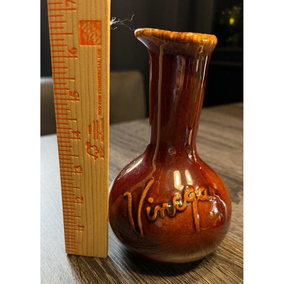 Botella de vinagre de cerámica esmaltada por goteo marrón vintage mediados de siglo EE. UU. Foto 4 de 4