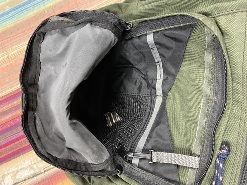 jansport backpack multiple pockets