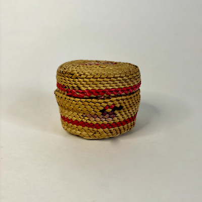 Small Lidded Northwest Coast Antique Native American Basket/Quileute or Makah