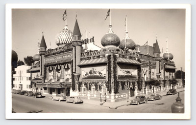 c1940 Mitchell Corn Palace SD, RPPC Photo Postcard, Moonrunner Citroën Old Cars