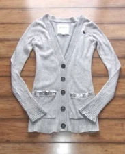 ABERCROMBIE & FITCH ~ VINTAGE Y2K! Rare! ~ Hip Length Bunny Cardigan Sweater 08