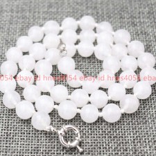 20  Beautiful Natural White and Nephrite 10mm Round Beads Necklace