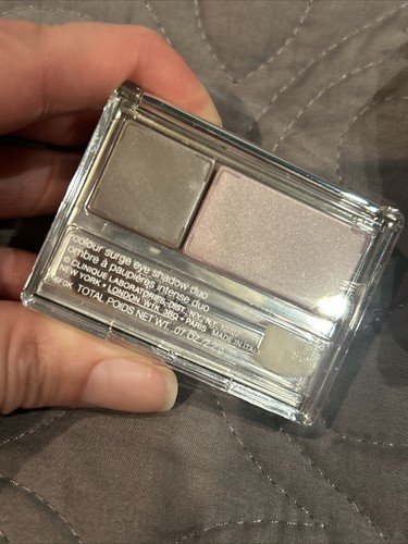 CLINIQUE Colour Surge Eye Shadow Duo 106 LILAC TRUFFLE .07 oz / 2.2g Color NEW - Picture 4 of 8