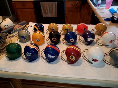Lot of 34 1974 Laich NFL Ice Cream Sundae Football Helmets And Stand Variants! - Picture 8 of 17
