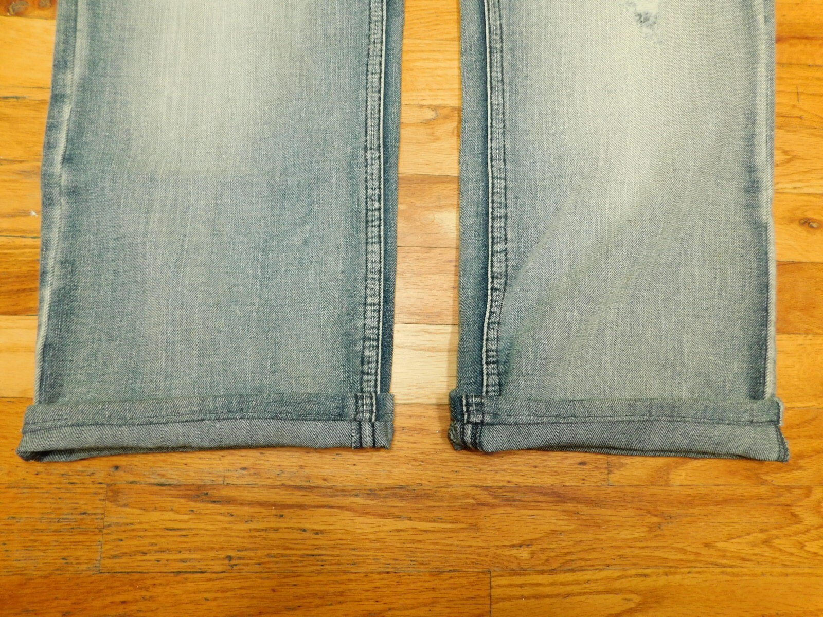 Halifax Jeans Mens Size 42 X 30 Blue Denim RELAXED FACTORY Distressed