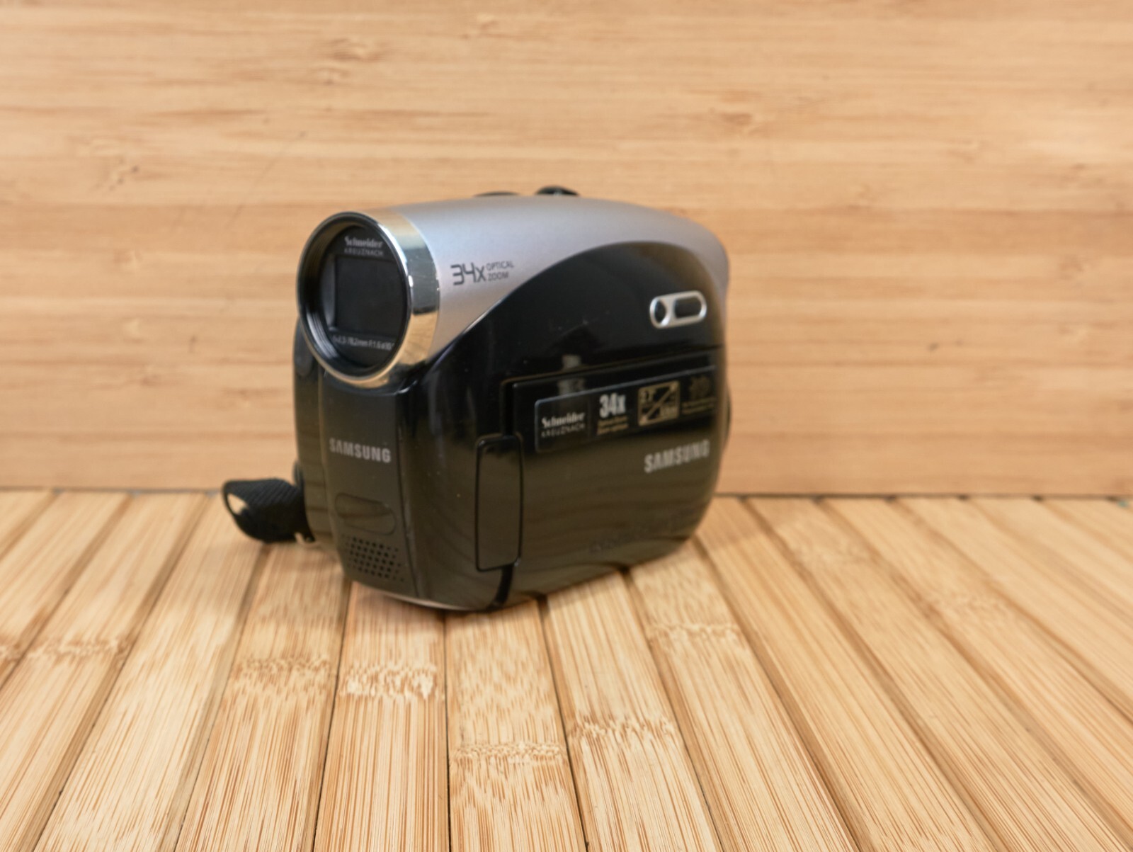 Samsung SC DX100T DVD Digital Camcorder, 34x Optical Zoom eBay