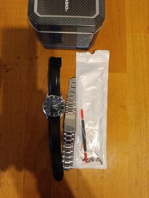 Casio Lineage lcw-m170 - solar Funkuhr - titanium