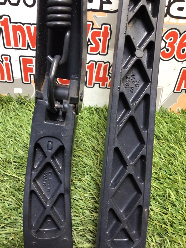 ✅ Juego de brazos limpiaparabrisas delanteros KIA FORTE 2017 Pn: 98310-A7000/98320-A7500 OEM Foto 2 de 4