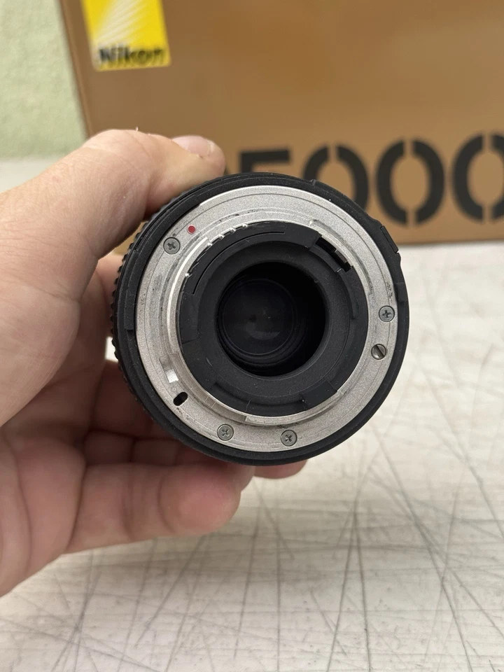 Nikon D5000 Digital SLR Camera BUNDLE + 3 Lens Batteries Cables Box SD CARD work - Image 3 of 4