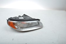 VOLVO V70  FRONT RIGHT LIGHT HEADLIGHT 31214354